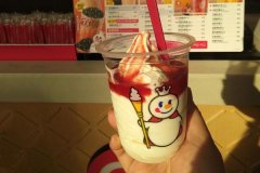 蜜雪冰城店上班有什么要